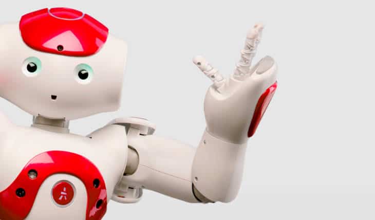 Quel robot de compagnie choisir pour un senior ? NAO