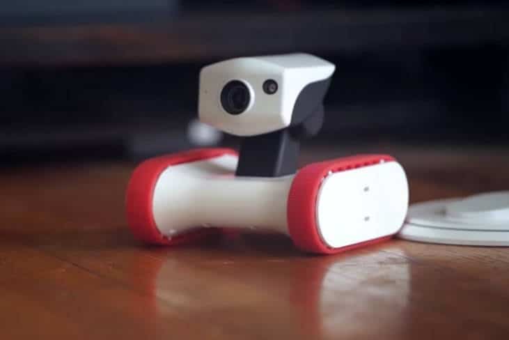 Adoptez Riley, le robot compagnon espion qui ressemble à Wall-E