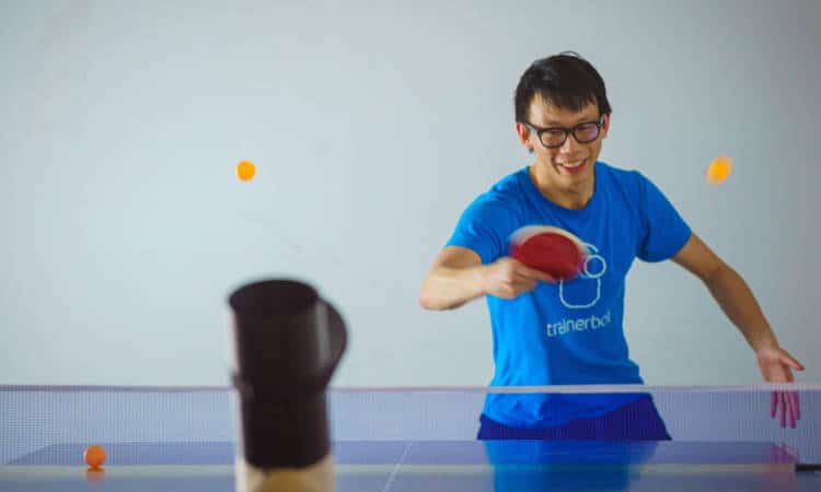 TrainerBot : le mini robot connecté pour vous entraîner au ping-pong