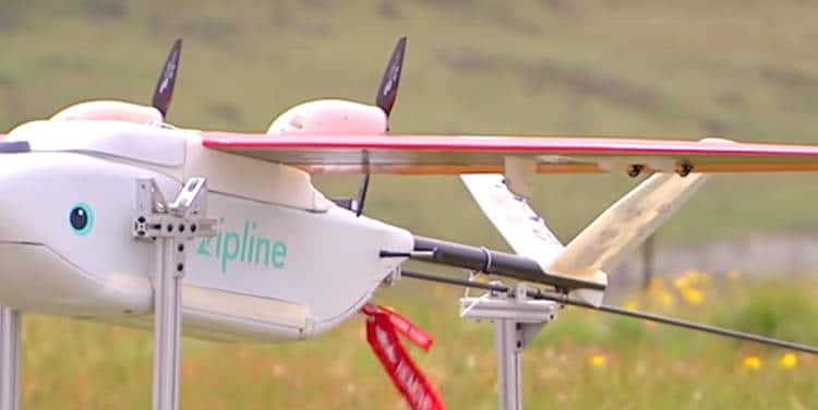 un drone de transport pour livrer des médicament au rwanda