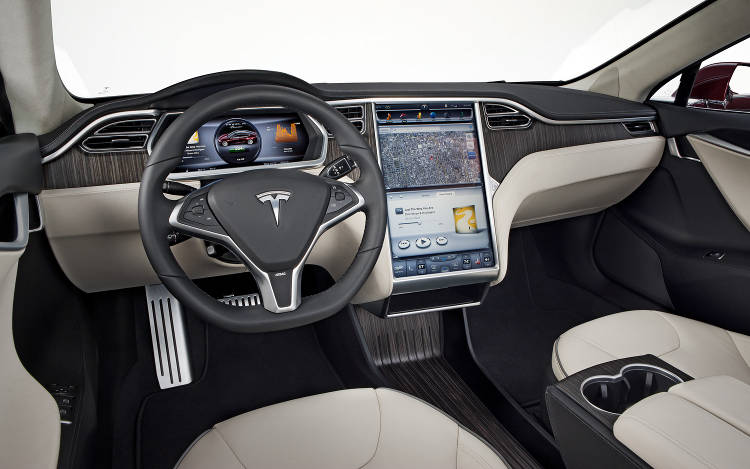 accident mortel pour une voiture autonome de tesla