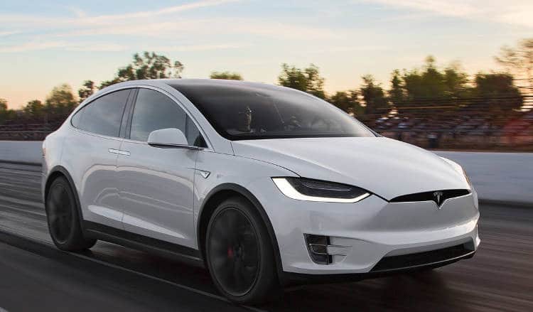 Tesla model X : la voiture la plus rapide du monde serait-elle électrique ?