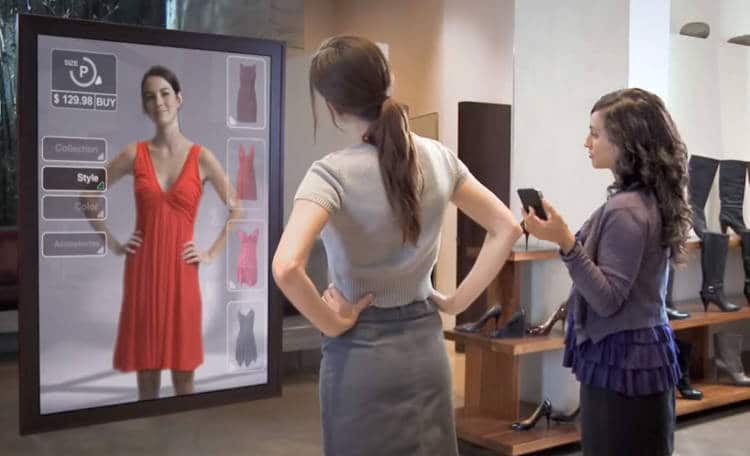 Amazon brevète un miroir de réalité mixte pour l’essayage de vêtements à distance