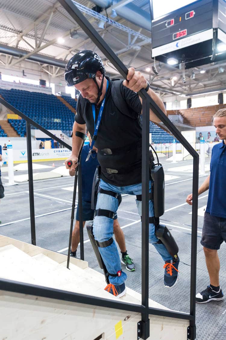 Concourir au cybathlon avec son exosquelette : un sport pour Homme bionique
